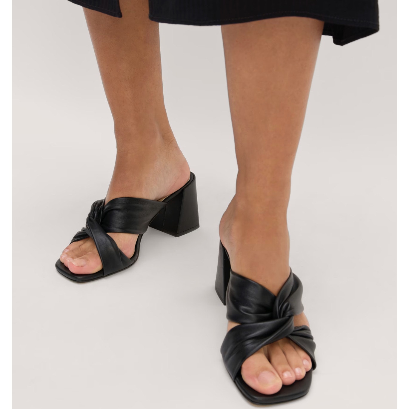 Everlane Women's 10 Black Italian Nappa Leather Day Twist Block Heel Mule